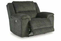 Keensburg Living Room 20 Keensburg Living Room -FURNITURE shop 61806 82 ANGLE OPEN SW P1 KO 1800x1800