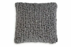 Aavie Pillows -FURNITURE shop A1000977 FRONT SW P1 KO