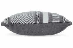 Yarnley Pillows -FURNITURE shop A1001020 SIDE SW P1 KO