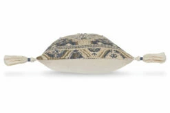 Winbury Pillows 7 Winbury Pillows -FURNITURE shop A1001035 SIDE SW P1 KO