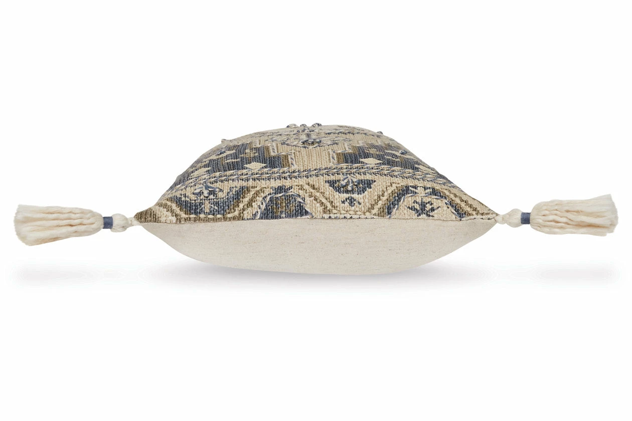 Winbury Pillows 4 Winbury Pillows - Image 4