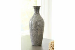 Brockwich Vase -FURNITURE shop A2000587
