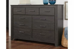 Brinxton Dresser
