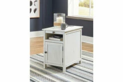 Treytown End Table -FURNITURE shop T300 517 CLSD