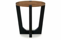 Hanneforth End Table -FURNITURE shop T726 6 HEAD ON SW P1 KO