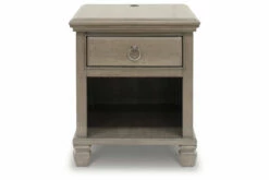 Lexorne End Table -FURNITURE shop T924 3 HEAD ON SW P1 KO
